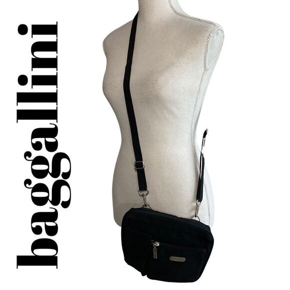 BAGGALLINI Black Crossbody bag that converts to fanny pack w/ multiple pockets